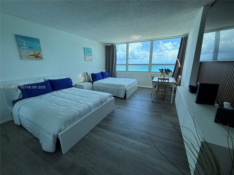En Venta: $360,000 (0 camas, 1 baños, 400 Pies cuadrados)
