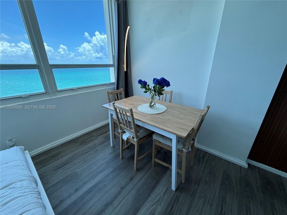 En Venta: $360,000 (0 camas, 1 baños, 400 Pies cuadrados)