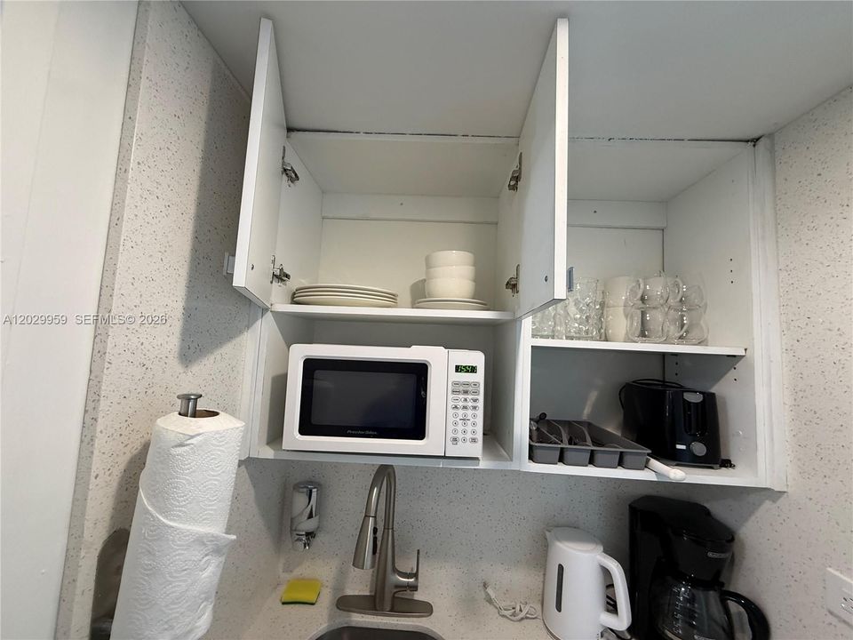 En Venta: $360,000 (0 camas, 1 baños, 400 Pies cuadrados)