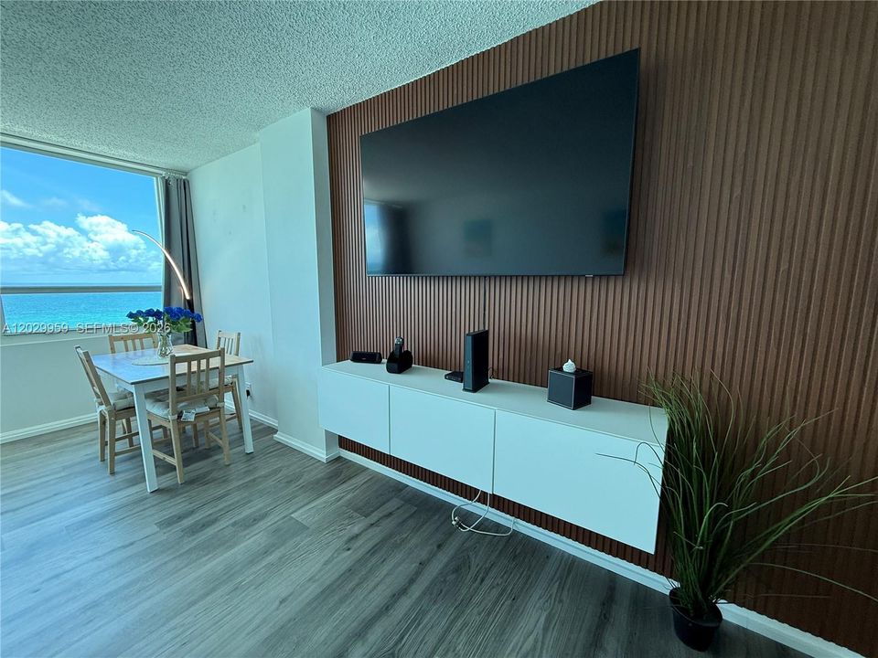 En Venta: $360,000 (0 camas, 1 baños, 400 Pies cuadrados)