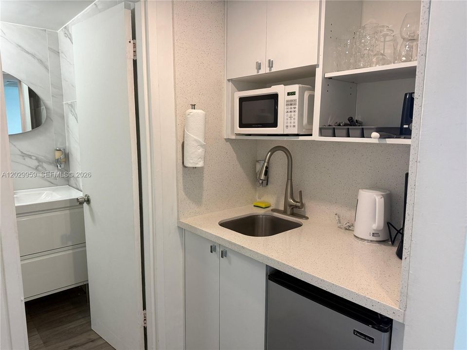 En Venta: $360,000 (0 camas, 1 baños, 400 Pies cuadrados)