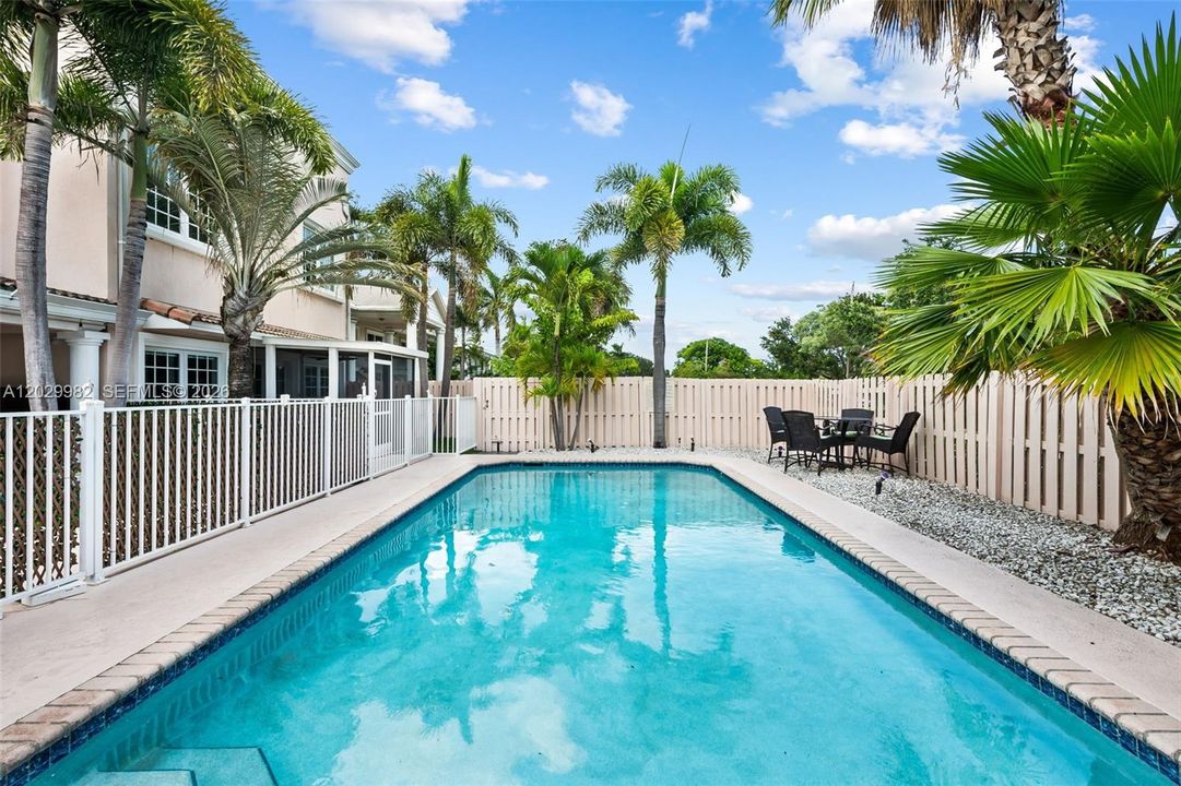 For Sale: $569,000 (3 beds, 2 baths, 2610 Square Feet)