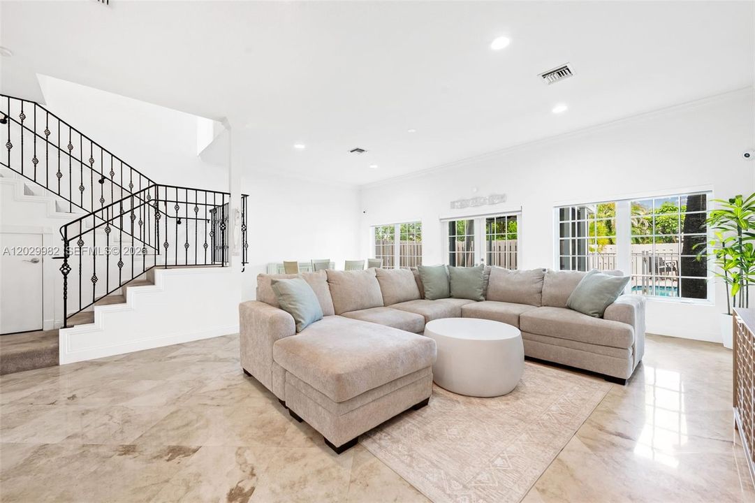 For Sale: $569,000 (3 beds, 2 baths, 2610 Square Feet)