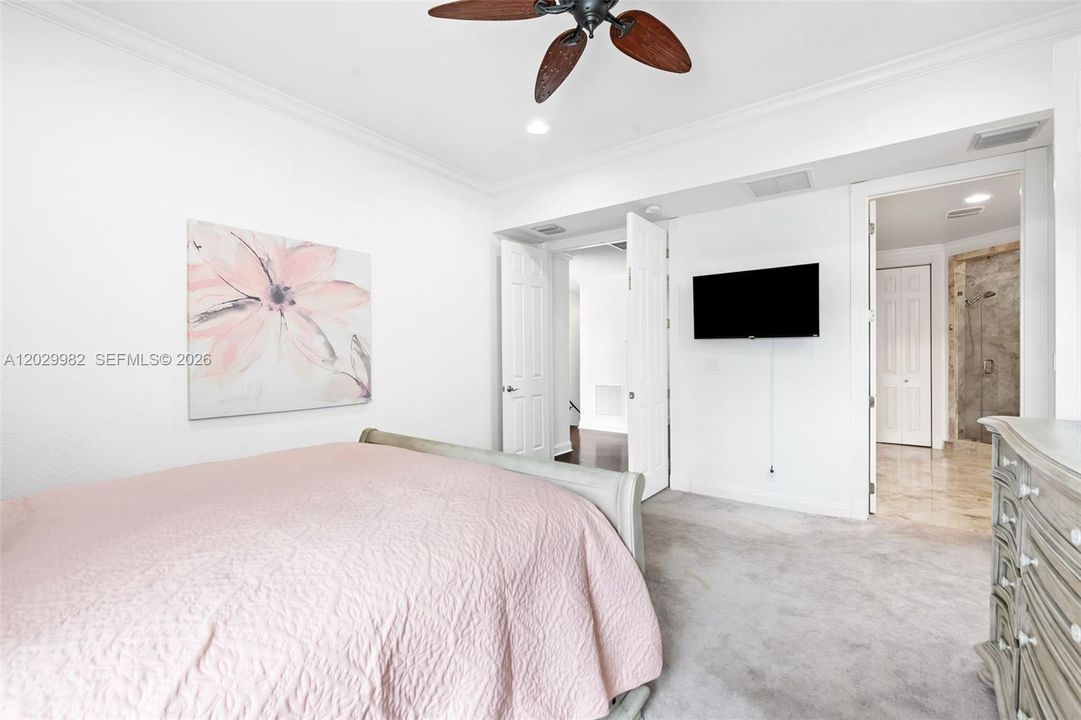 For Sale: $569,000 (3 beds, 2 baths, 2610 Square Feet)