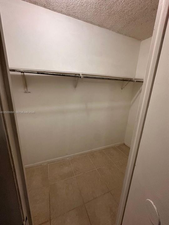 For Rent: $3,000 (4 beds, 2 baths, 1520 Square Feet)