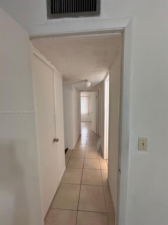For Rent: $3,000 (4 beds, 2 baths, 1520 Square Feet)