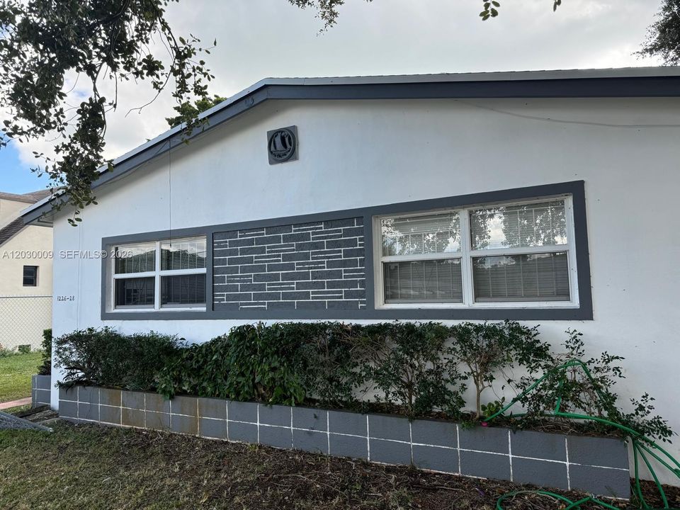 En Renta: $1,950 (2 camas, 1 baños, 1686 Pies cuadrados)
