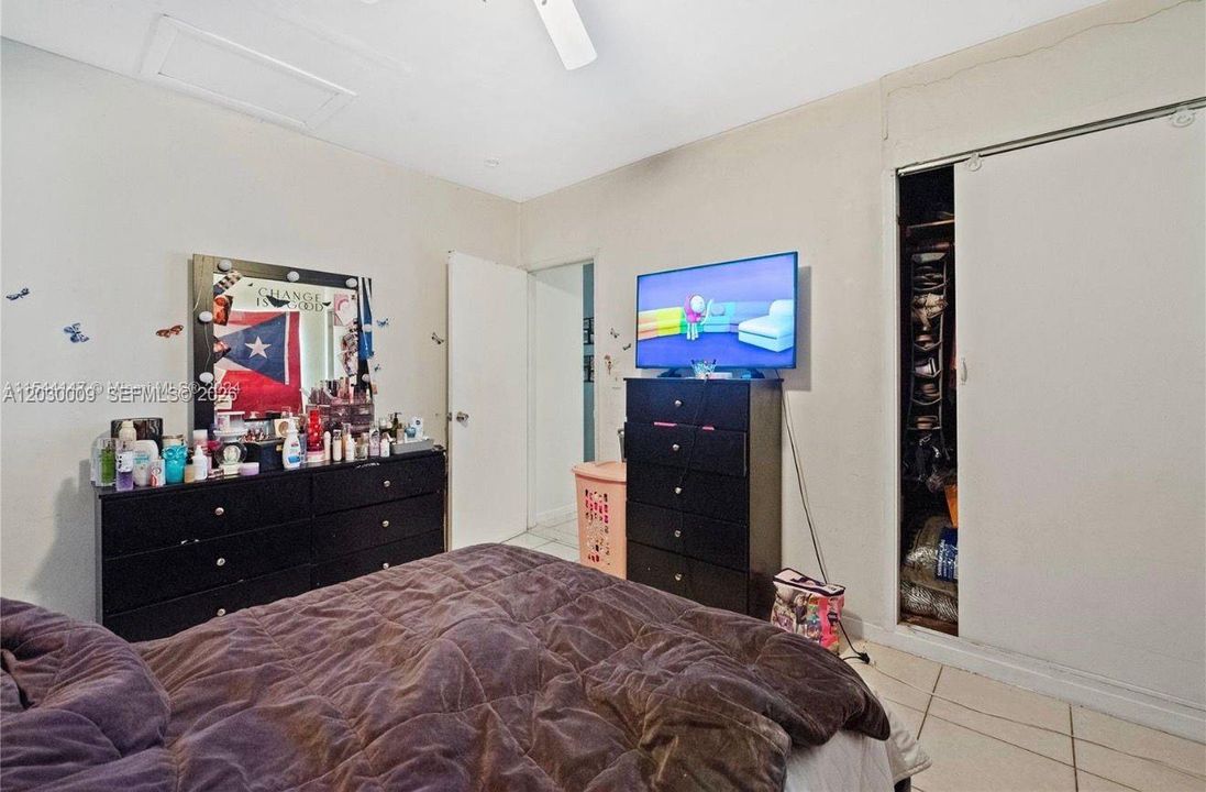 En Renta: $1,950 (2 camas, 1 baños, 1686 Pies cuadrados)