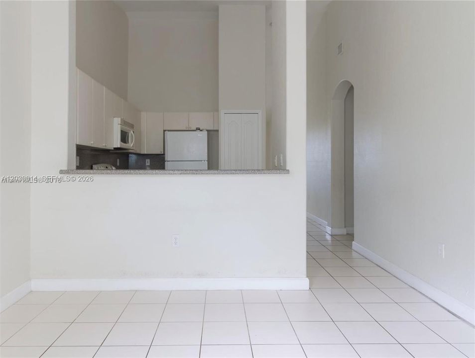 For Sale: $215,000 (3 beds, 2 baths, 1182 Square Feet)