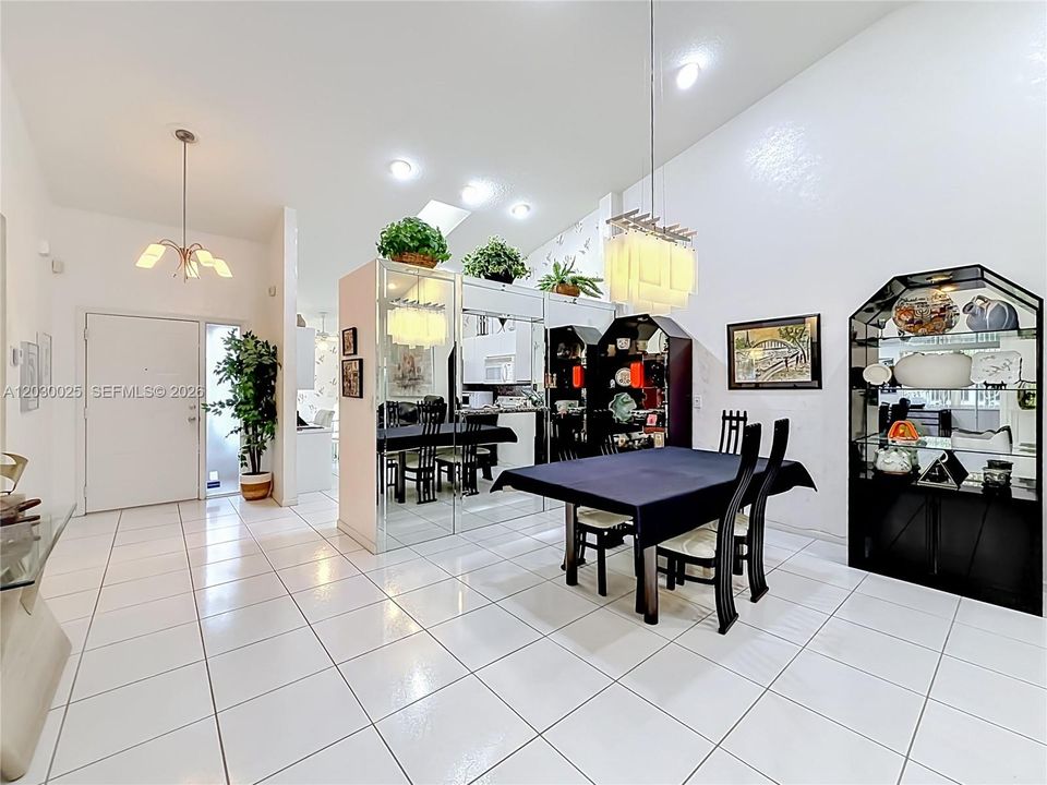 For Sale: $400,000 (3 beds, 2 baths, 1658 Square Feet)