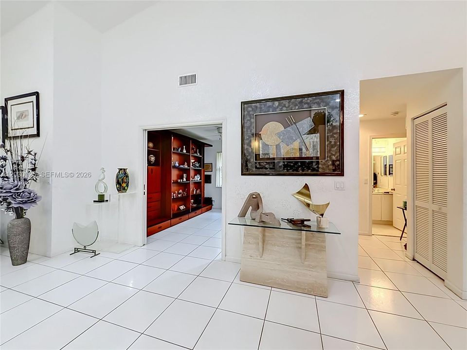 For Sale: $400,000 (3 beds, 2 baths, 1658 Square Feet)