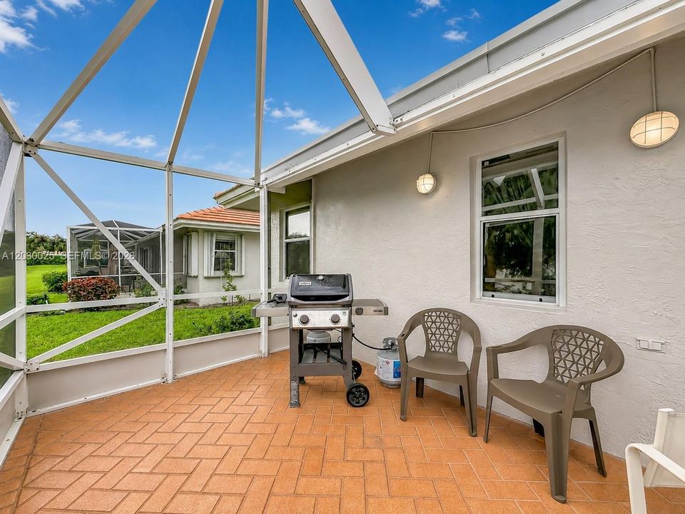 For Sale: $400,000 (3 beds, 2 baths, 1658 Square Feet)