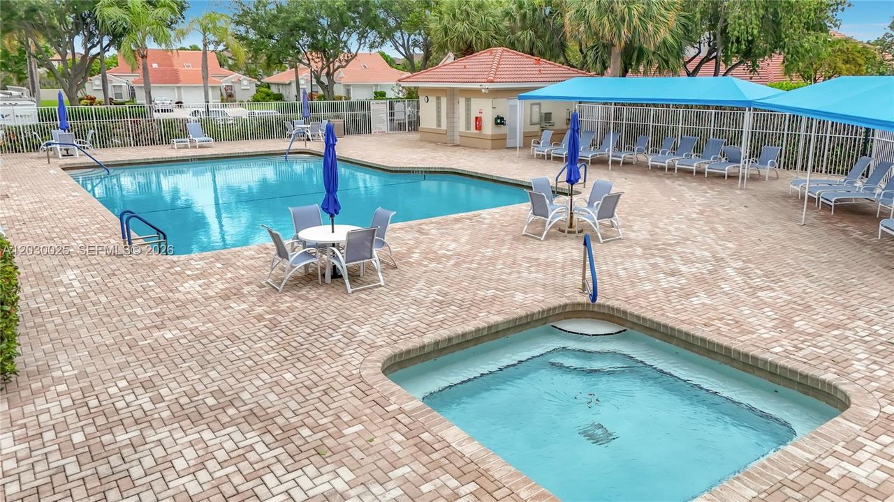For Sale: $400,000 (3 beds, 2 baths, 1658 Square Feet)