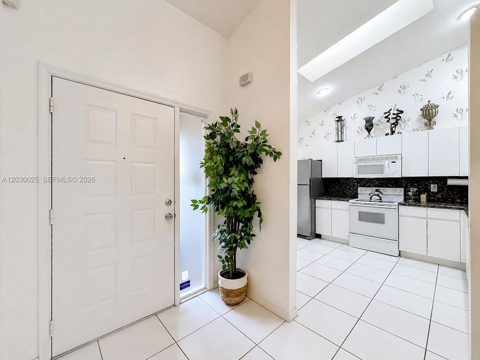 For Sale: $400,000 (3 beds, 2 baths, 1658 Square Feet)