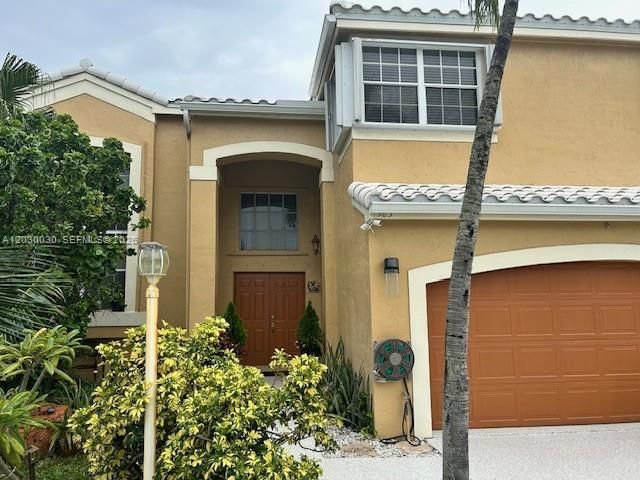 For Sale: $825,000 (4 beds, 3 baths, 2608 Square Feet)