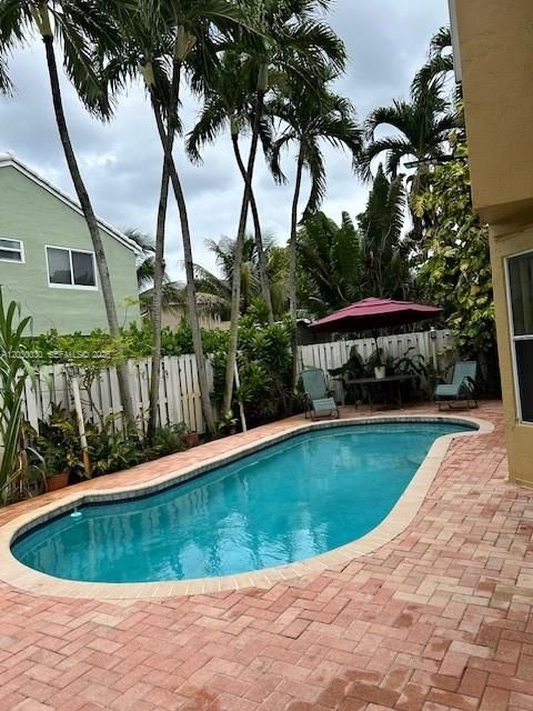 For Sale: $825,000 (4 beds, 3 baths, 2608 Square Feet)