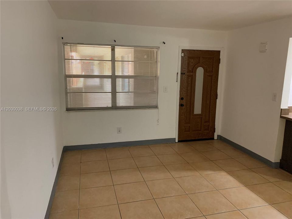 For Rent: $1,500 (1 beds, 1 baths, 530 Square Feet)