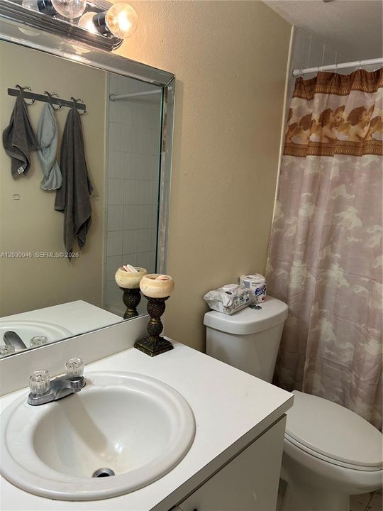 En Venta: $175,000 (2 camas, 2 baños, 1210 Pies cuadrados)
