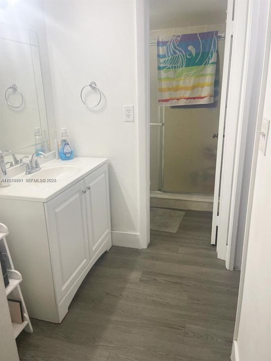 For Sale: $375,000 (3 beds, 2 baths, 1228 Square Feet)