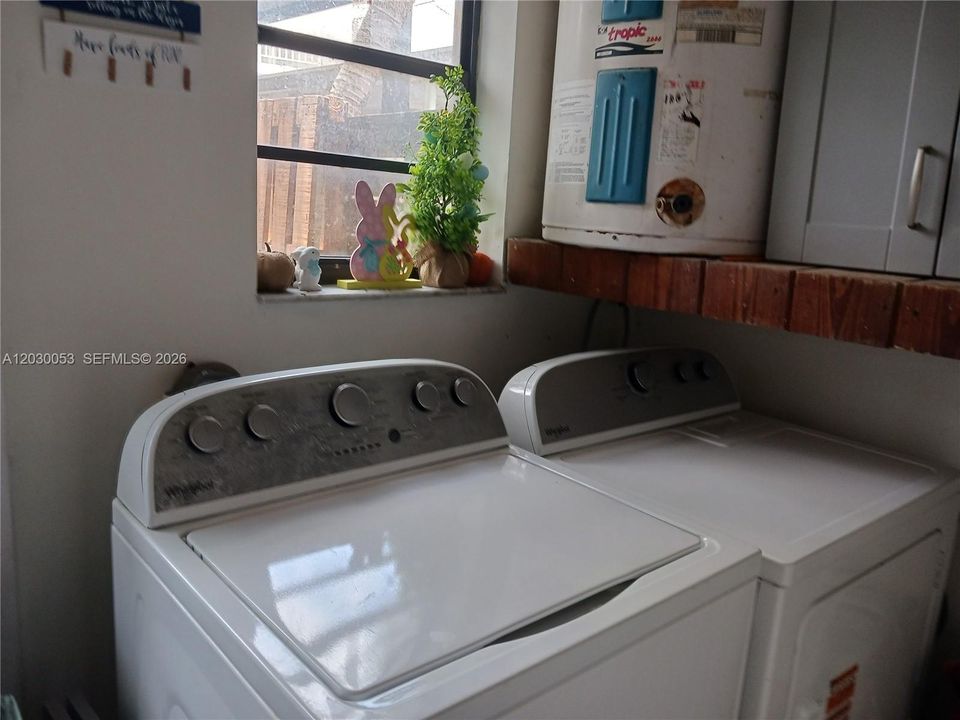 For Sale: $1,275,000 (0 beds, 0 baths, 2942 Square Feet)