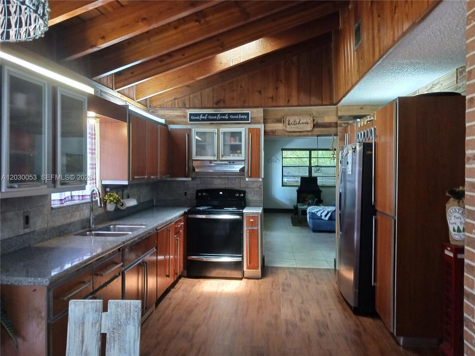 For Sale: $1,275,000 (0 beds, 0 baths, 2942 Square Feet)