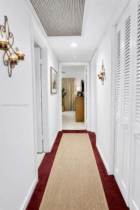 For Sale: $190,000 (2 beds, 2 baths, 1166 Square Feet)