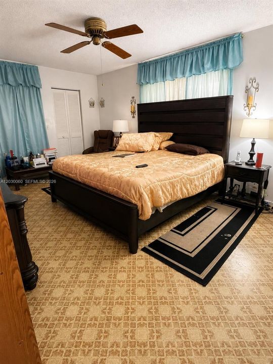 For Sale: $190,000 (2 beds, 2 baths, 1166 Square Feet)