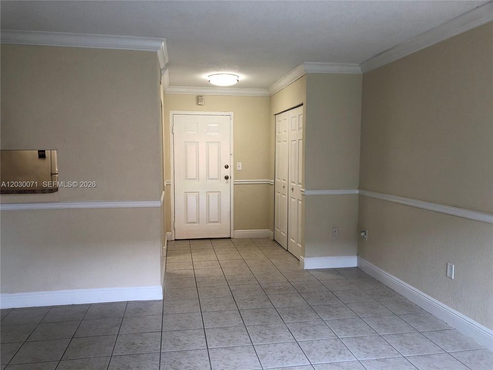 Recently Rented: $1,850 (1 beds, 1 baths, 760 Square Feet)