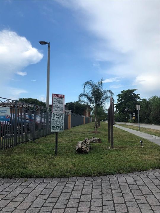 Recently Rented: $1,850 (1 beds, 1 baths, 760 Square Feet)