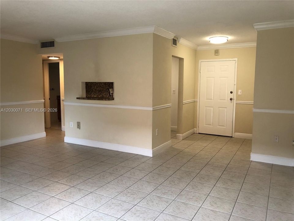 Recently Rented: $1,850 (1 beds, 1 baths, 760 Square Feet)
