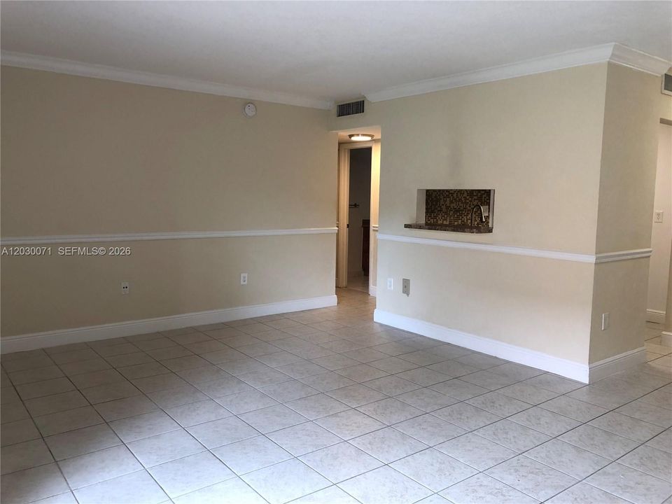 Recently Rented: $1,850 (1 beds, 1 baths, 760 Square Feet)