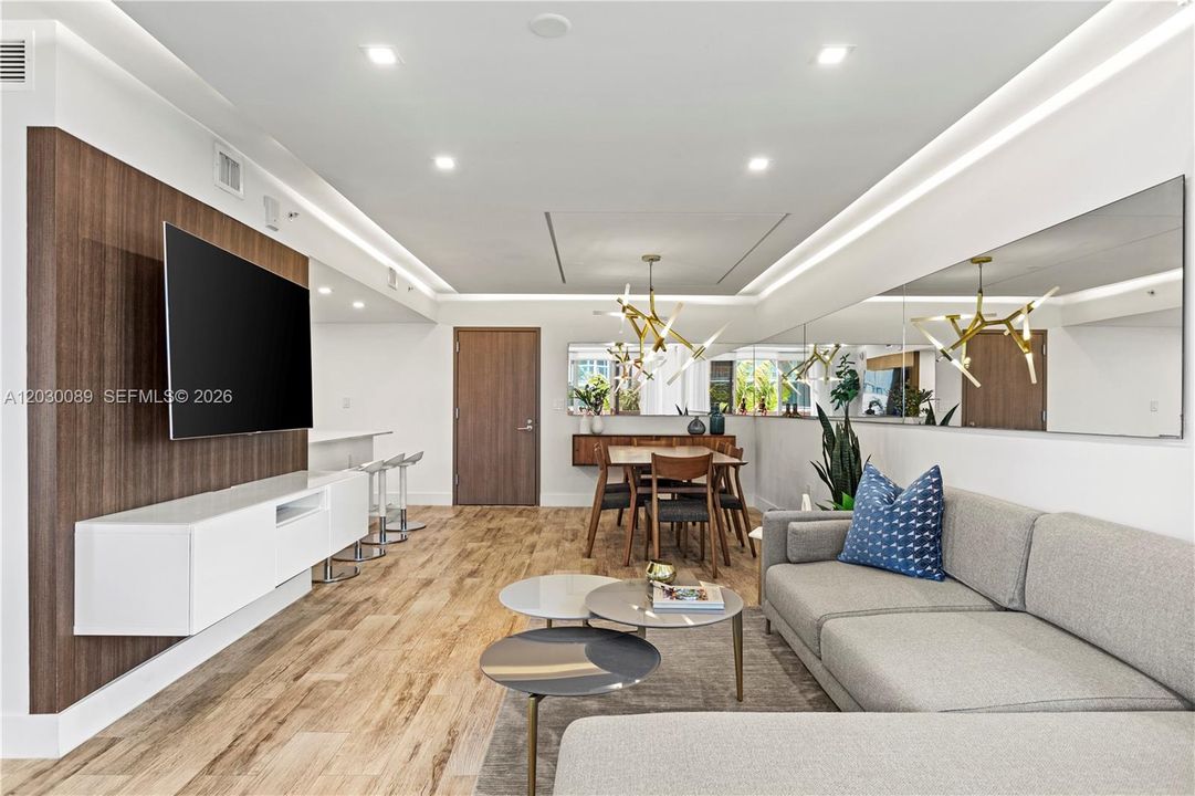For Sale: $1,100,000 (3 beds, 2 baths, 1305 Square Feet)