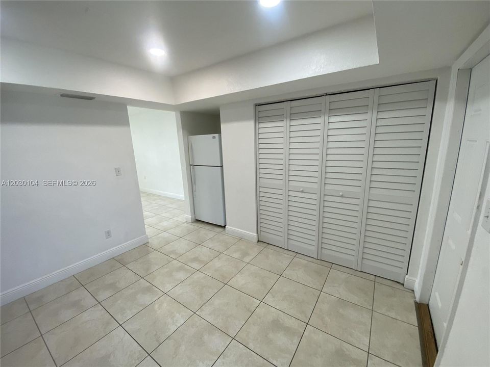 Недавно арендовано: $1,900 (2 спален, 1 ванн, 1788 Квадратных фут)