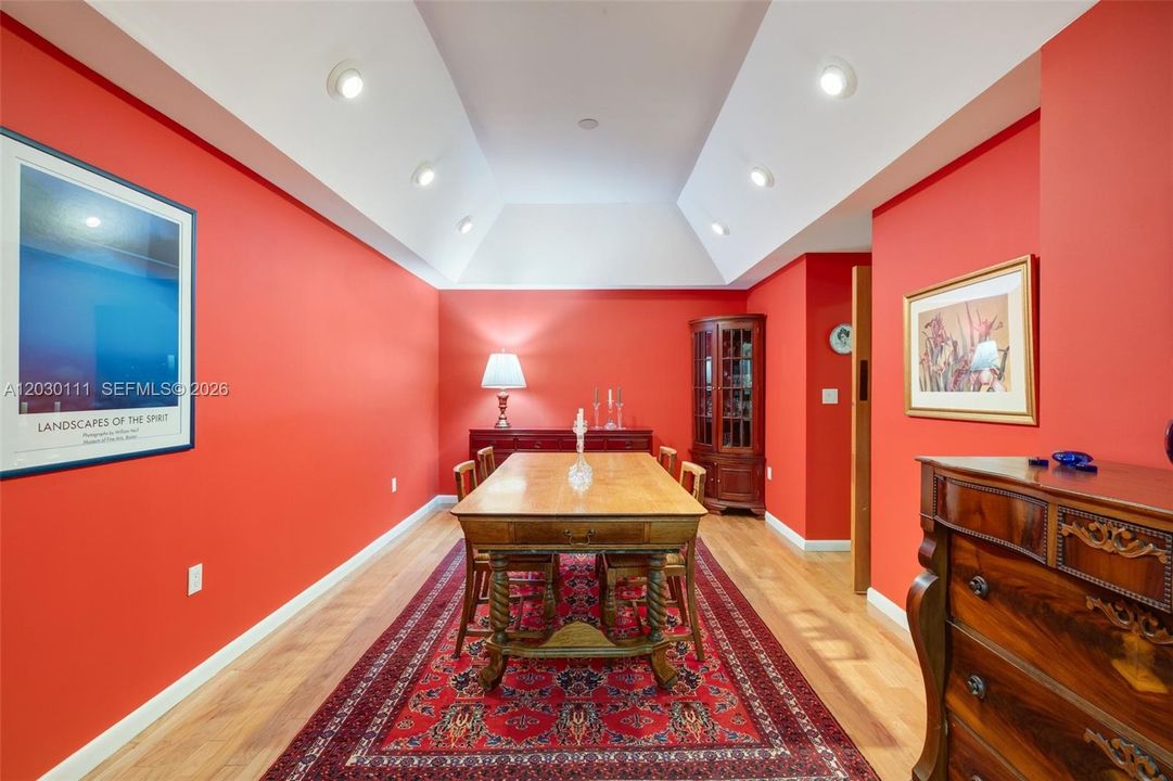 Formal Dining