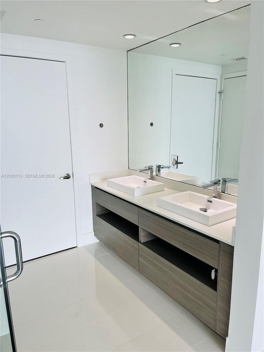 For Rent: $6,450 (3 beds, 2 baths, 1395 Square Feet)