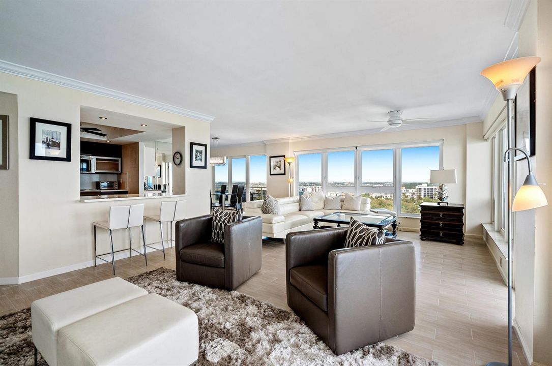 OCEANFRONT GREAT ROOM