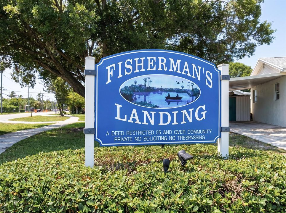1017 Riverwood Ln-63