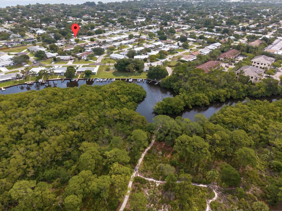 1017 Riverwood Ln-54