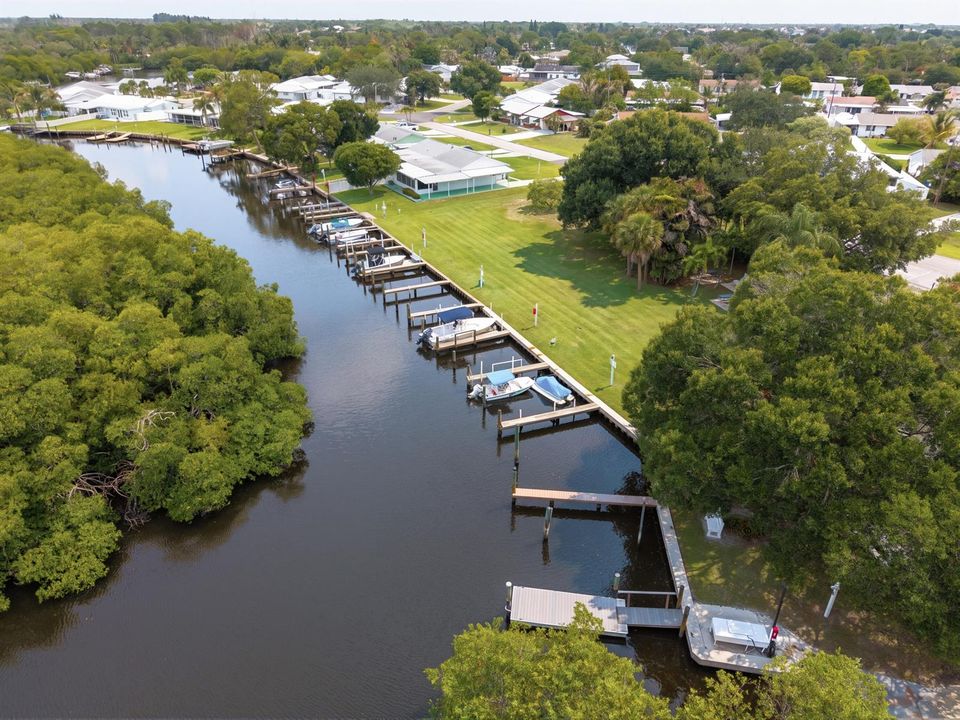 1017 Riverwood Ln-53