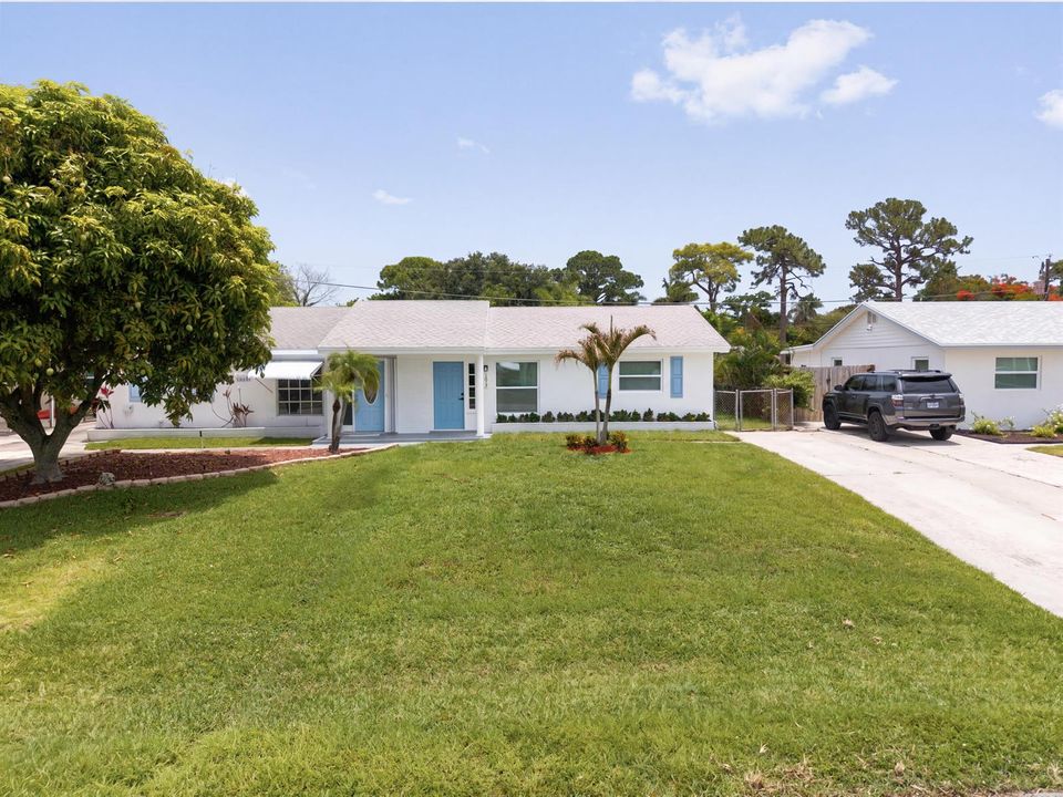 1017 Riverwood Ln-34