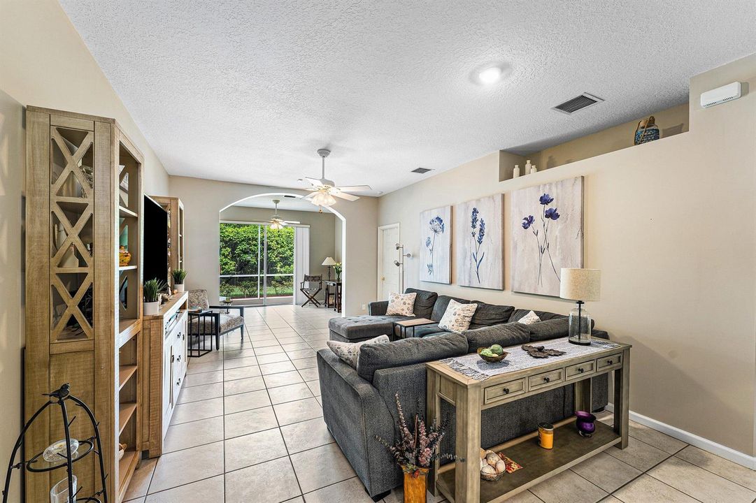 Living Room to Florida Room