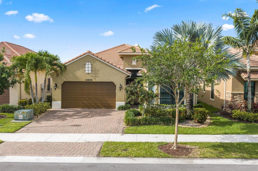 11856 Leon Circle West - 1.jpg-SMALL