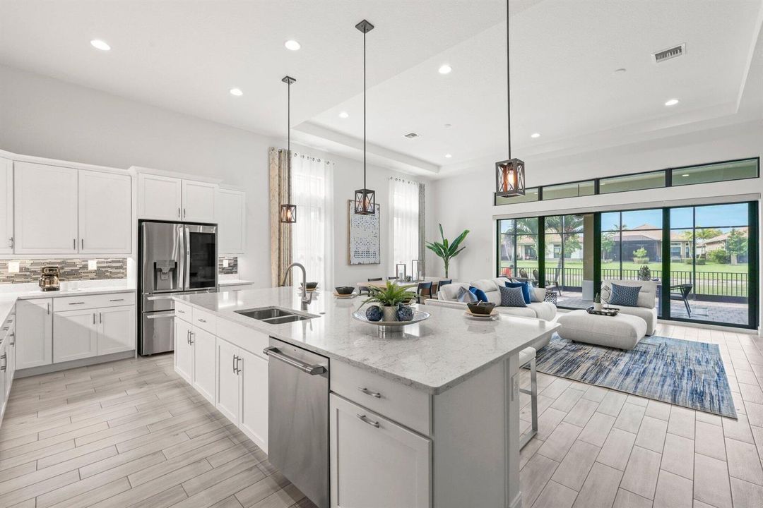 11856 Leon Circle West - 10.jpg-SMALL