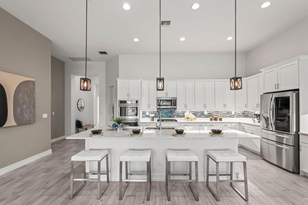 11856 Leon Circle West - 18.jpg-SMALL