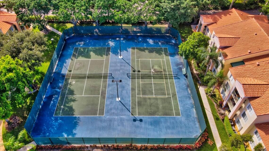 Tennis