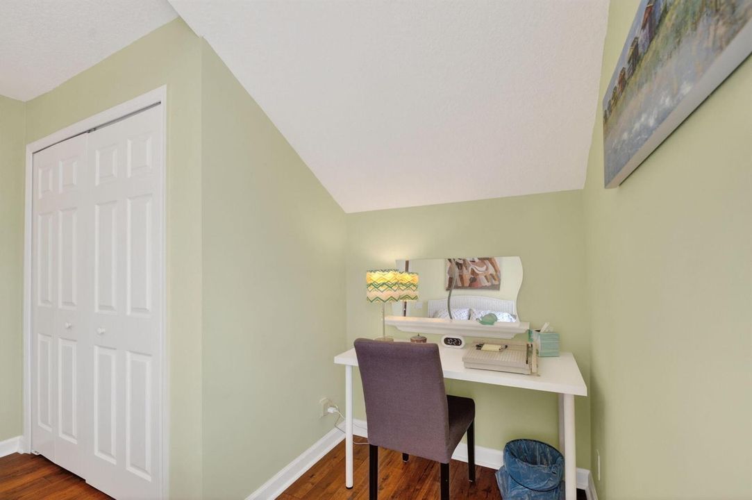 nook in upstairs bedroom
