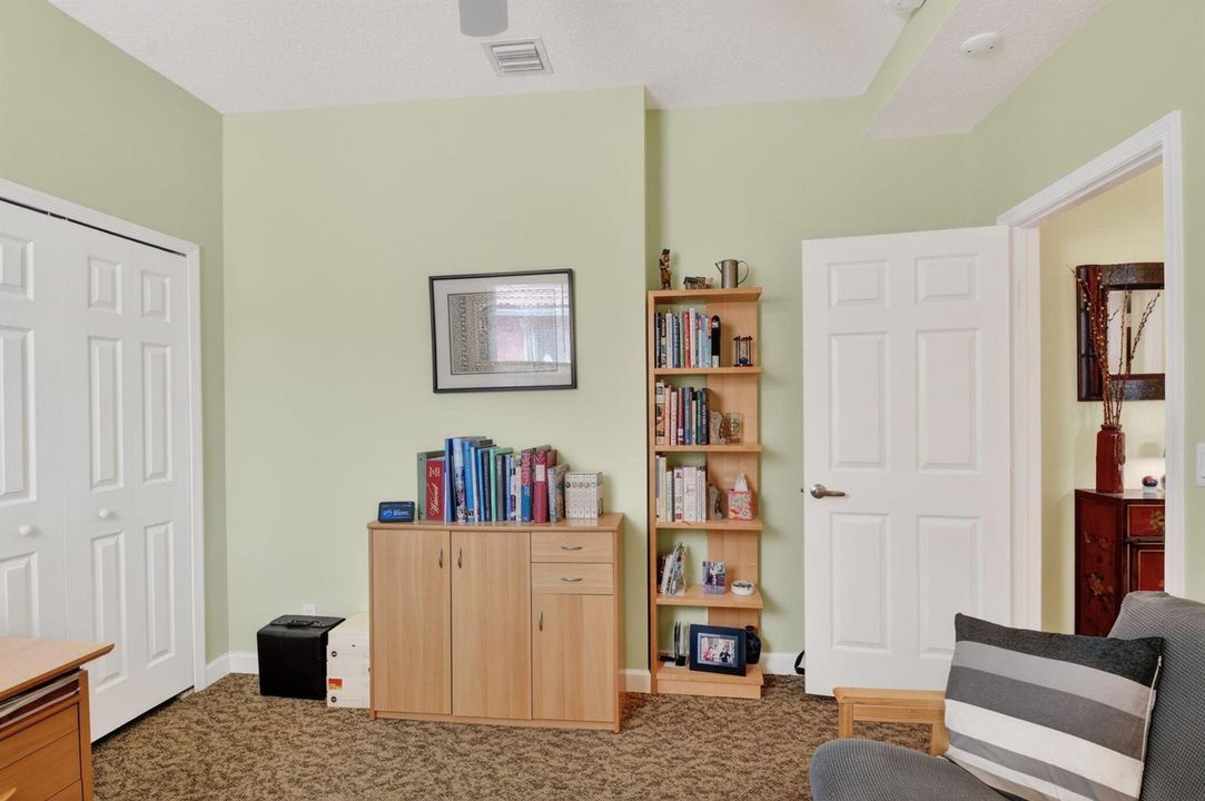 alt view 3rd bedroom/office