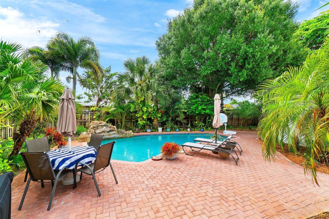 042-17734PineNeedleTerrace-BocaRaton-FL-