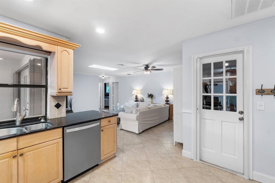 018-17734PineNeedleTerrace-BocaRaton-FL-