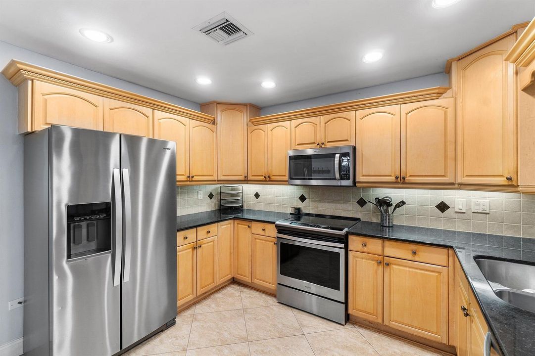 015-17734PineNeedleTerrace-BocaRaton-FL-